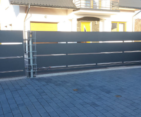 Nowoczesna brama przesuwna Nowy Sącz